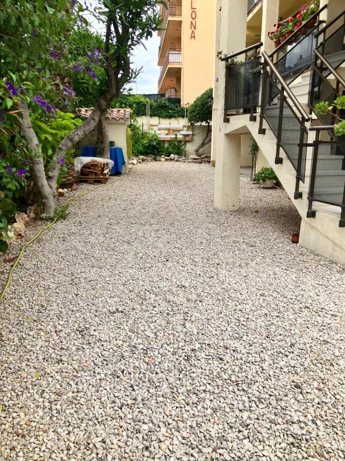 Apartamento En La Playa Con Terraza Apartment Coma-ruga Bagian luar foto